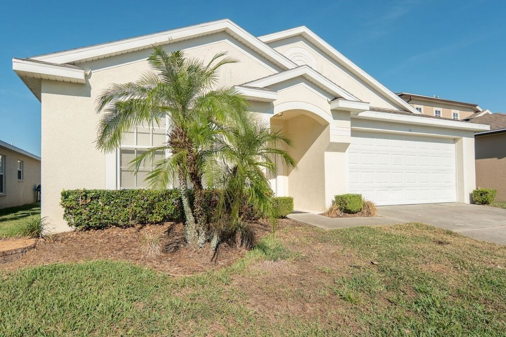 Hl116n Hampton Lakes 4 Bed