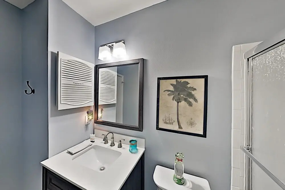 1982gulx 2 Bedroom Condo