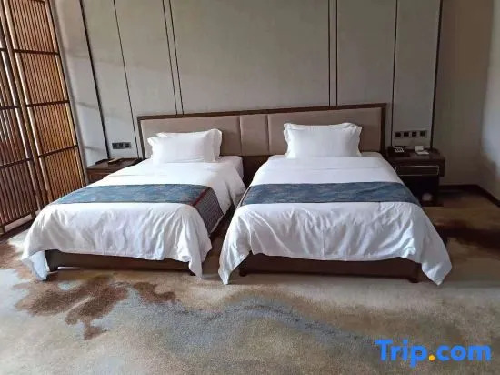 Relais Holiday Hotel Mohan Port