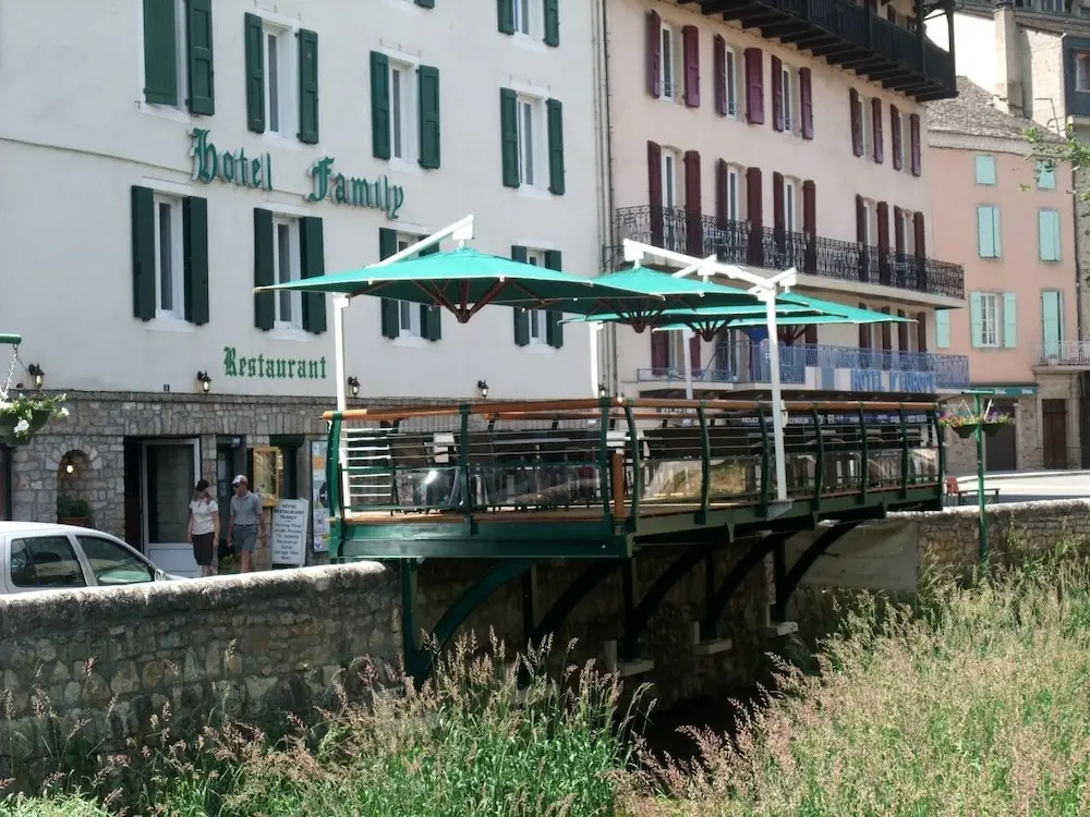 Logis Hotel Restaurant Family & Spa