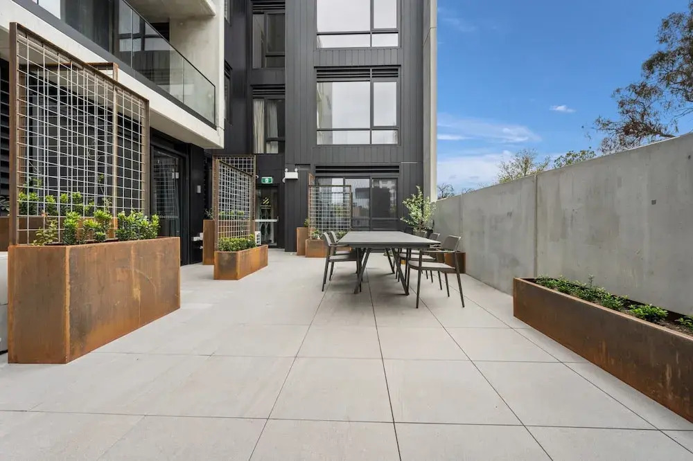 Spotless Braddon Studio With Accessible Bathroom