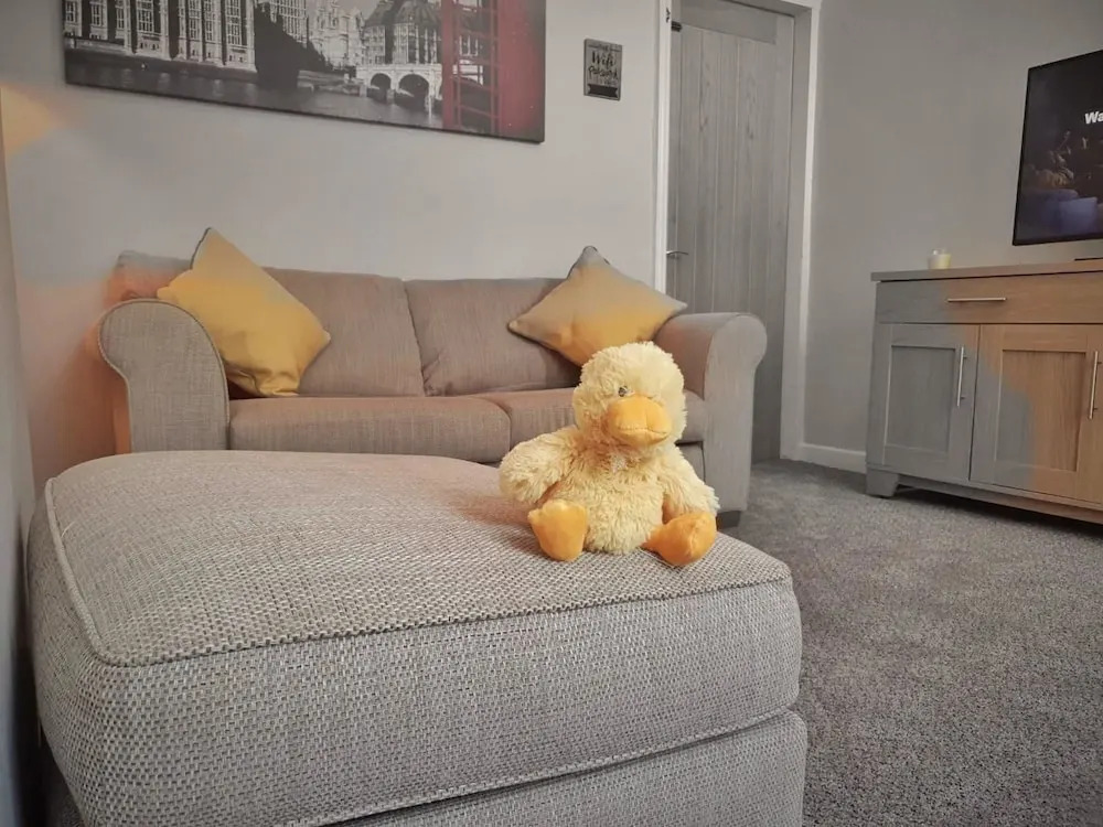 Sunflower Suite under Sasco Apartments