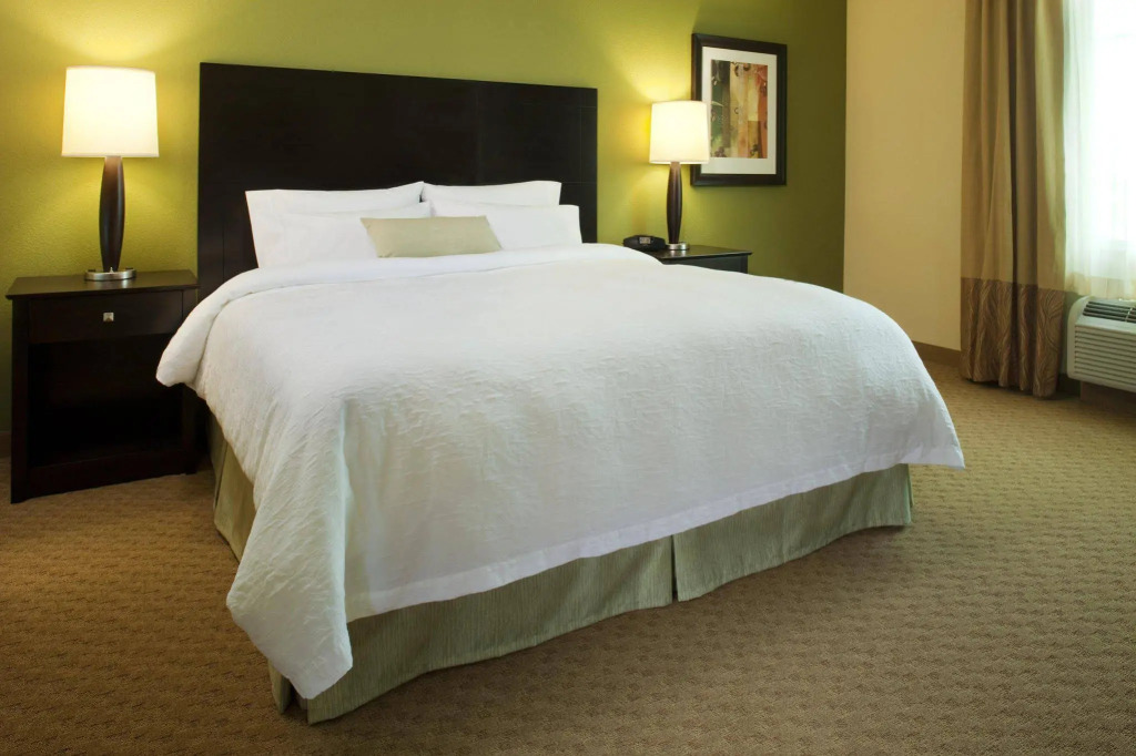 Hampton Inn & Suites - Elyria