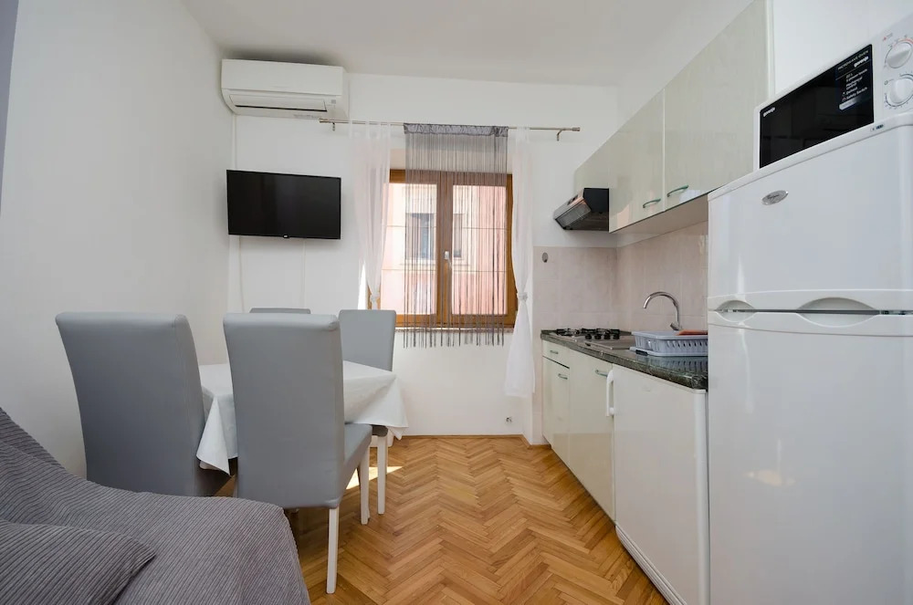 Apartments Mirjana