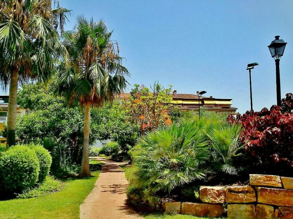 Puerto BBanus Beaches and Marina, Playground The Rich & Famous, is only 1km walk away