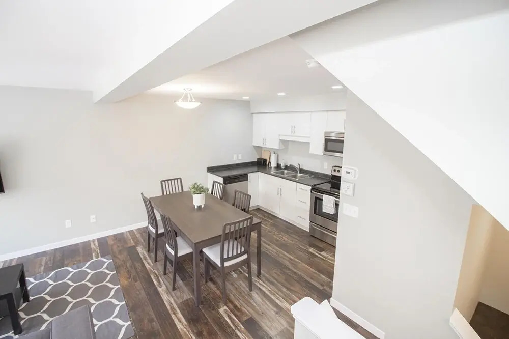 Modern 3 Bedrooms Townhouse in Southpoint