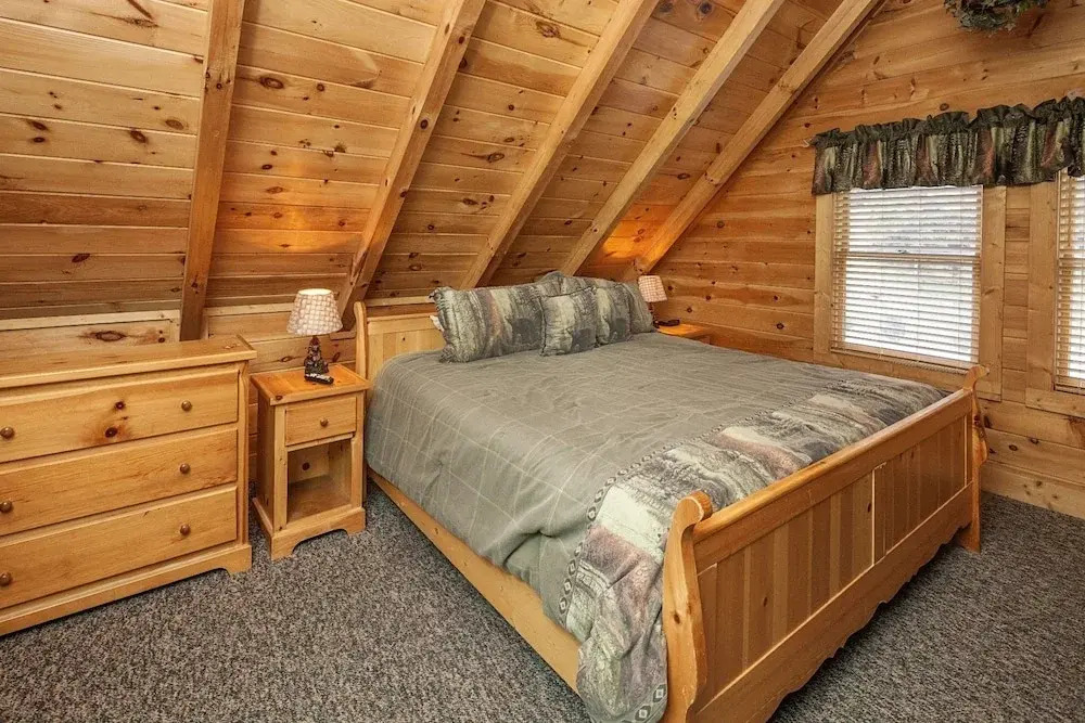 Er302 - Best Of Times Great Location-close To Town 2 Bedroom Cabin by RedAwning