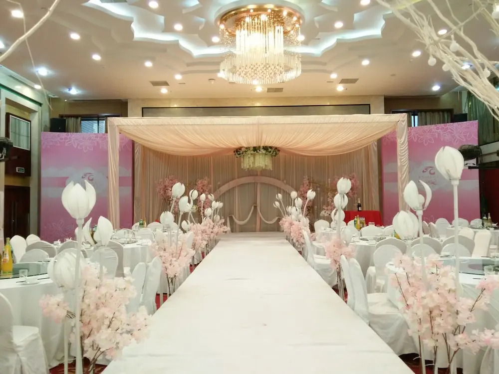 Zidongge Huatian Hotel