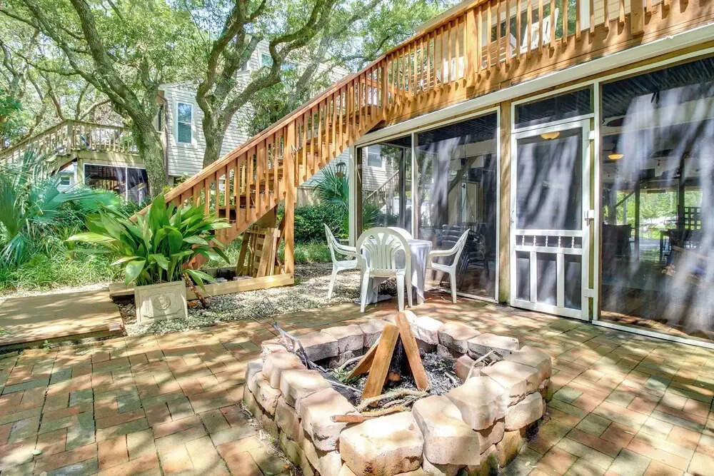 Walk to North Topsail Shores: Beach House w/ Gear!