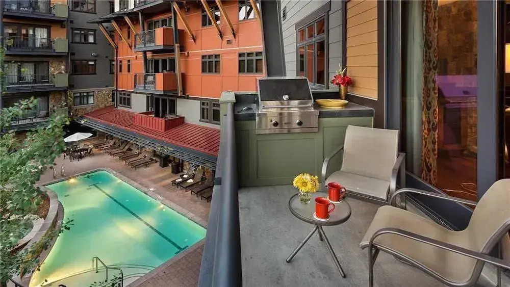 Sunshine Mountain 402 4 BedroomCondo By Moving Mountains
