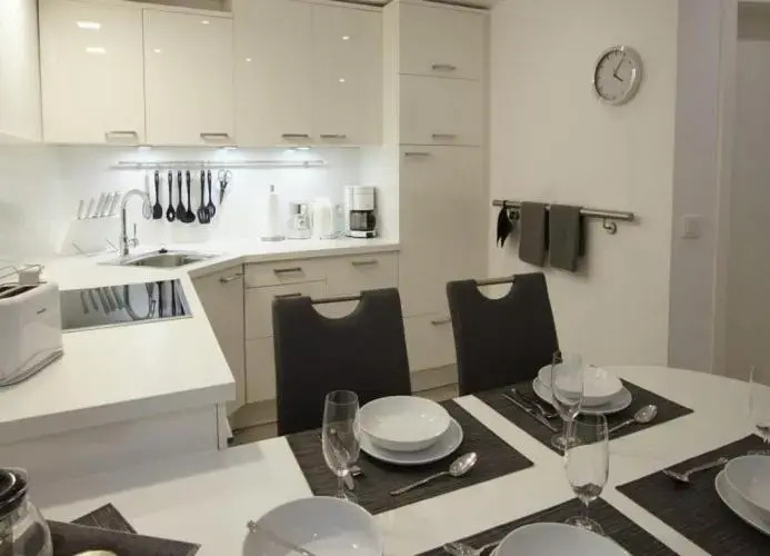 Iris 8 - Ruhige Souterrain-Wohnung in der Friesenstraße
