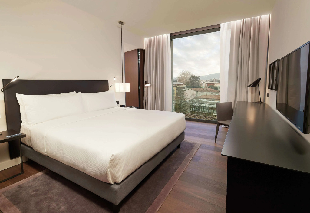Hilton Lake Como
