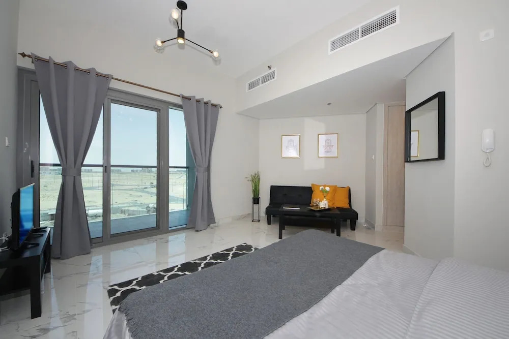 Signature Holiday Home-MAG 5 DUBAI SOUTH