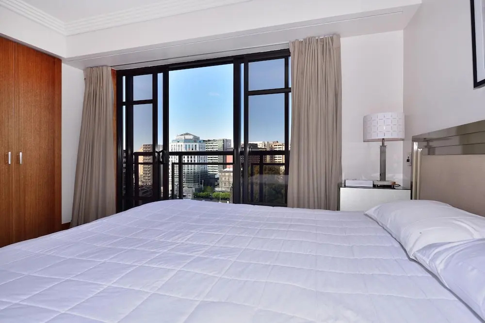 Elegant Apartment With City View