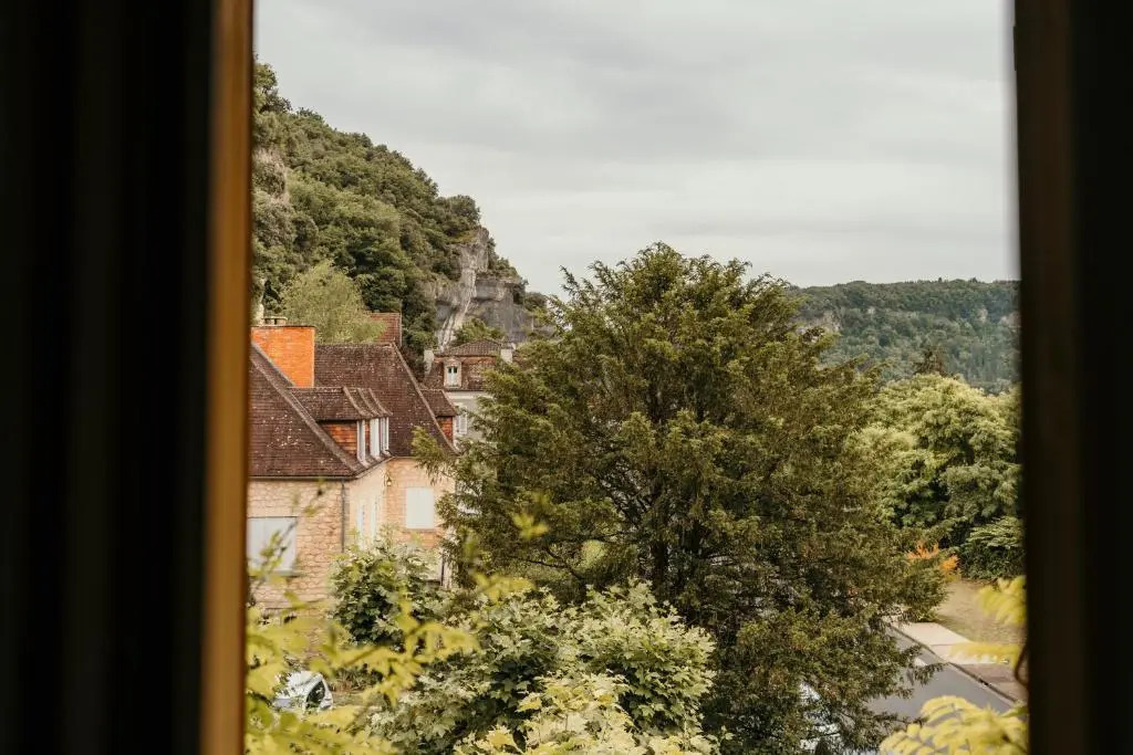 Le Cro-Magnon - hôtel - piscine - climatisation