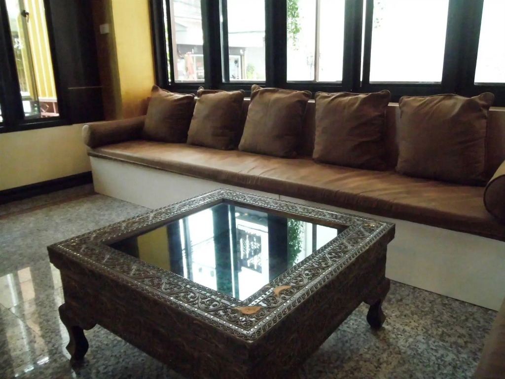 Baan Chalelarn Hotel