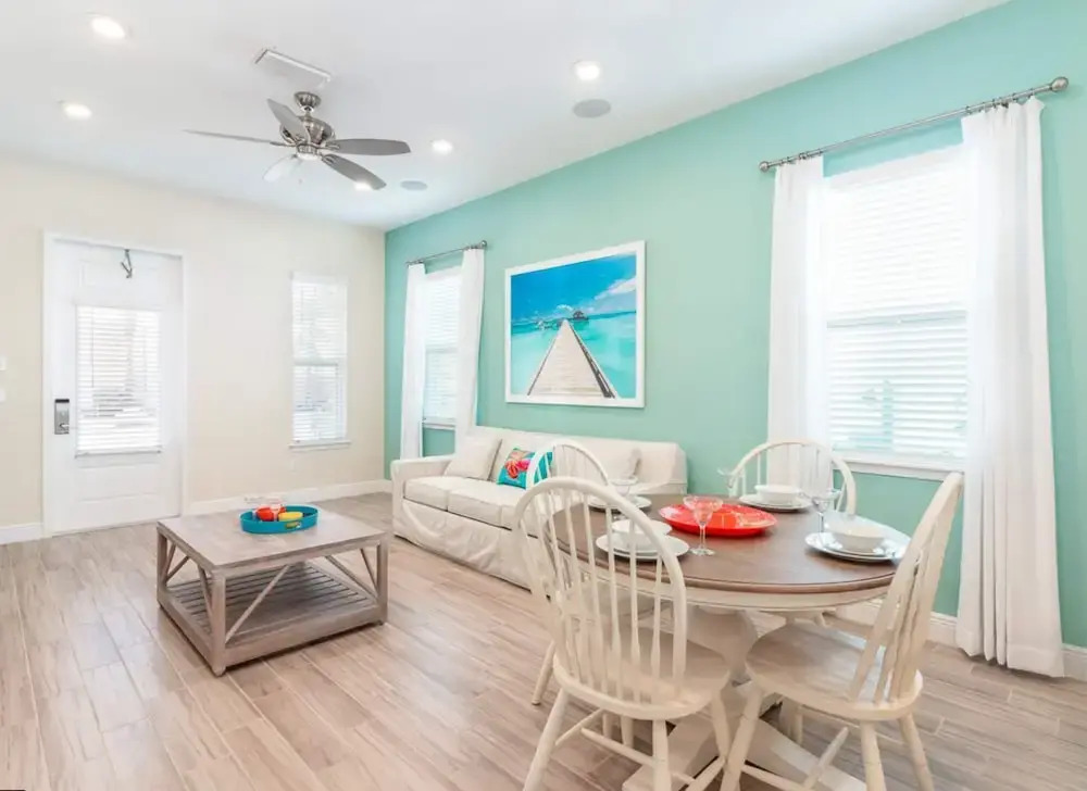 Parrotfish Place Stay for 6!