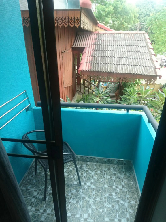 Yan Hostel Thapae Gate