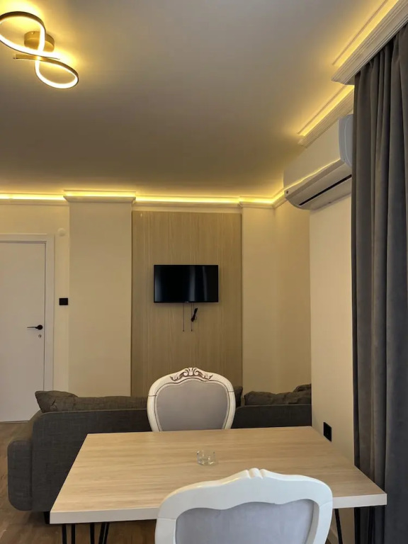 Golden Life Suite