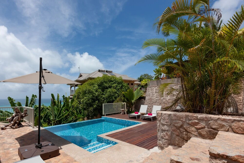 Le Duc Hillside Villas