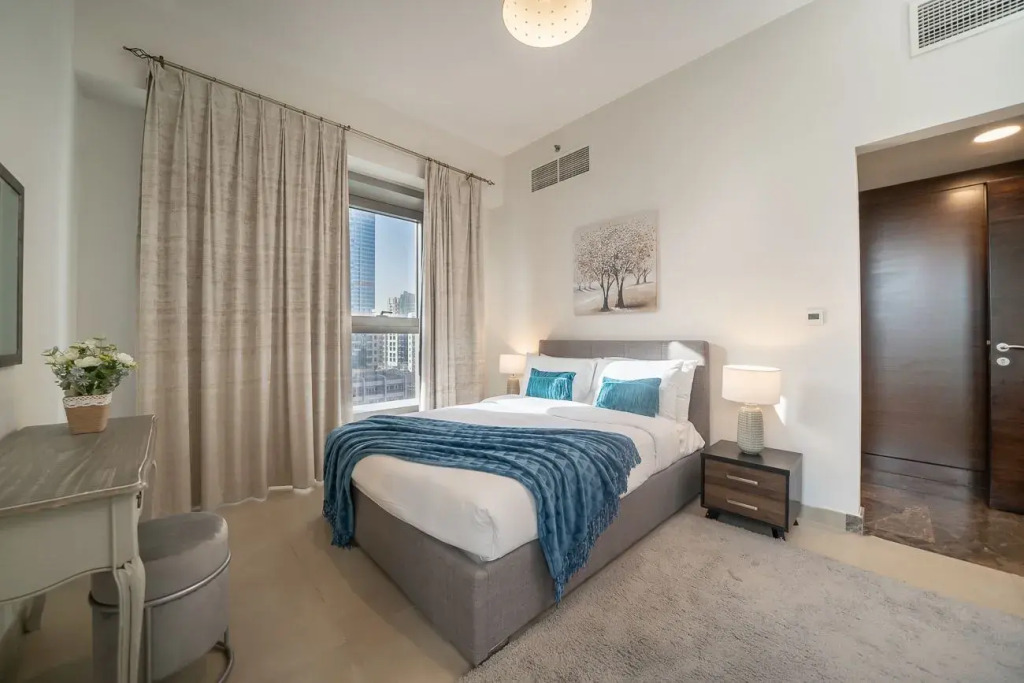 Stunning flat with balcony in Sparkle Tower