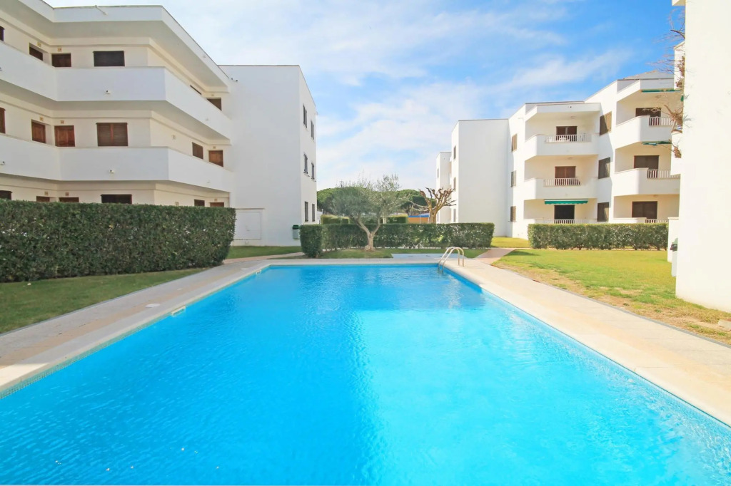 Nerea in L'Escala with 2 bedrooms and 1 bathrooms