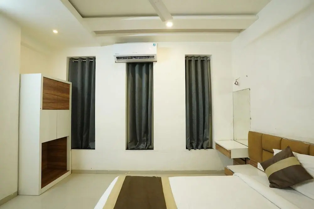 Hotel Grand Maratha