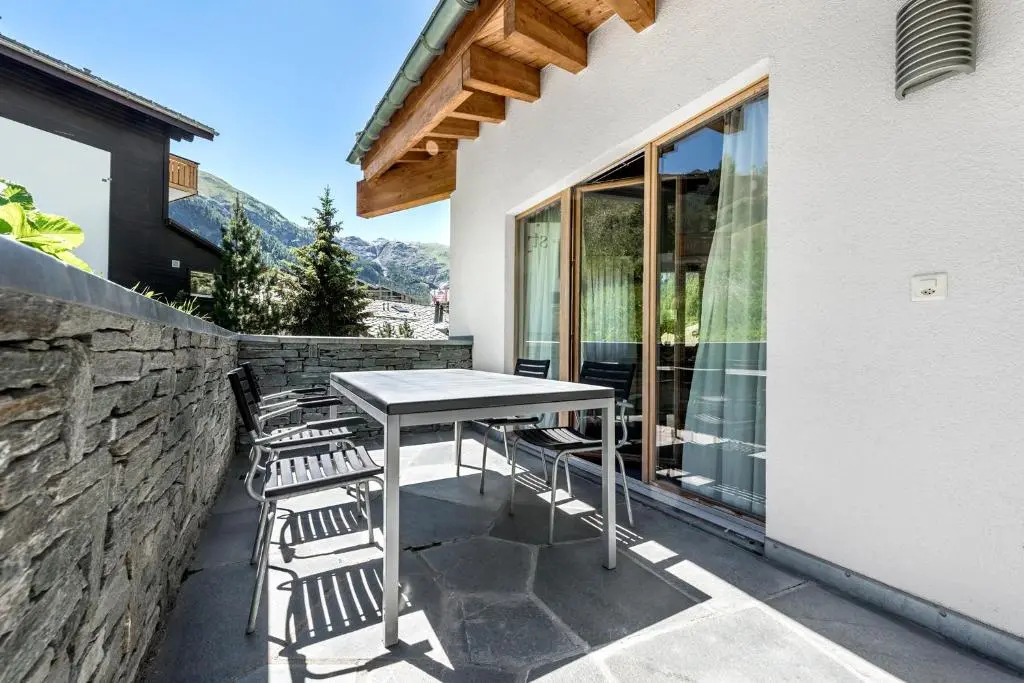 Ari Resort Apartments