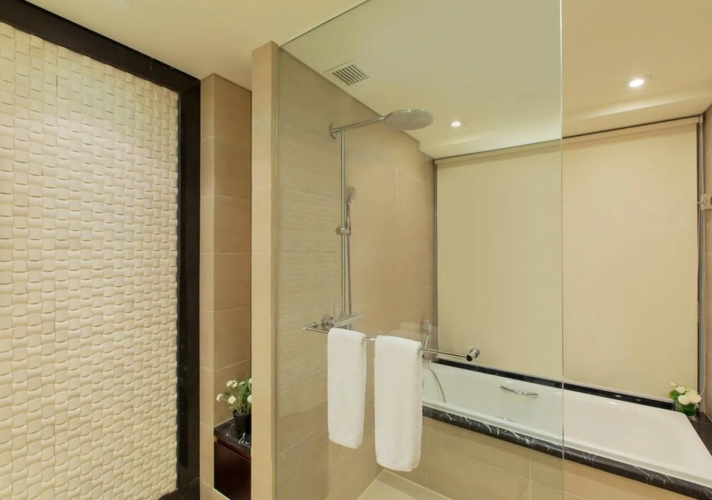 Oakwood Residence Funder Chengdu
