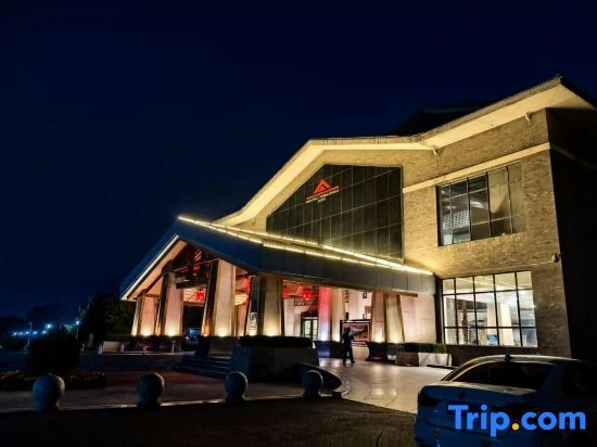 Lingshi Hongyuan Leisure Club (Jinzhong Wang Family Courtyard)