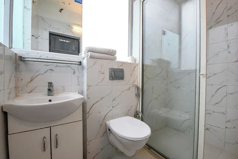 FabHotel Harnoor House - Gold Souk Mall