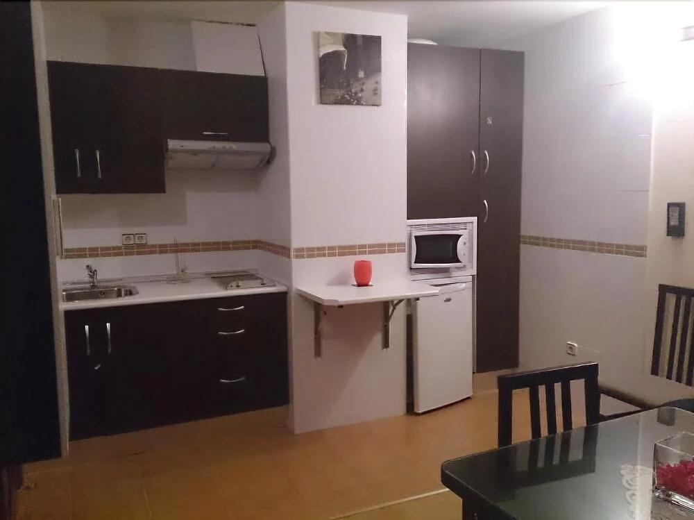 Jaen 102092 1 Bedroom Apartment By Mo Rentals