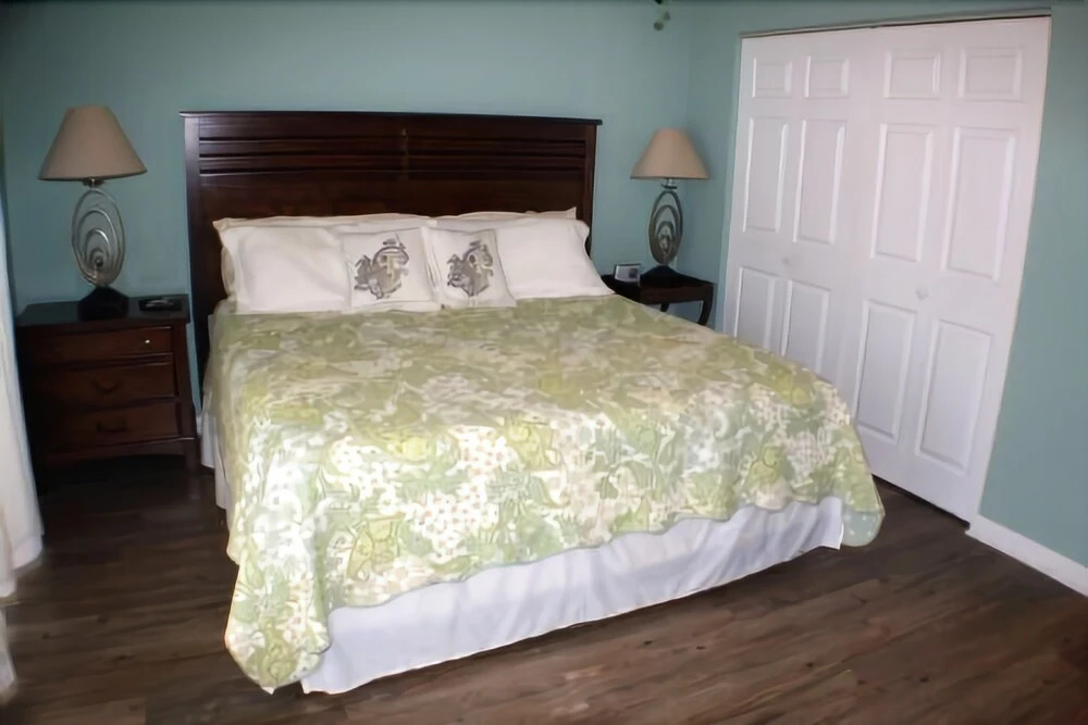 Oceans 56 - 3 Br Condo