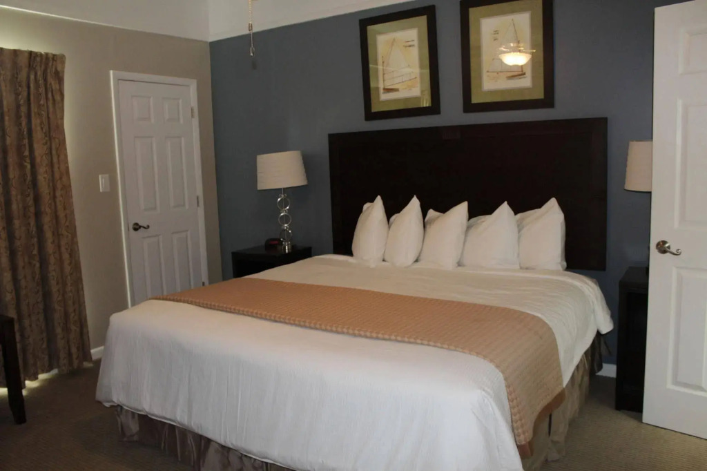 Windjammer Villas I