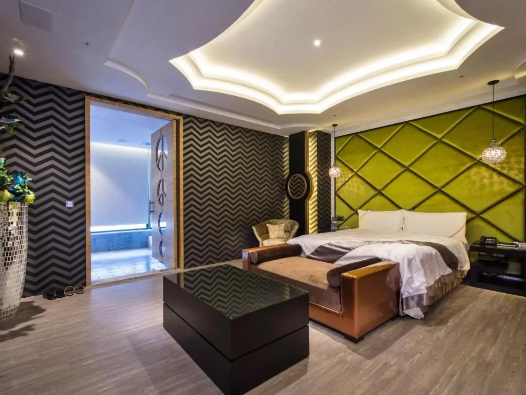 U-Her Hotel