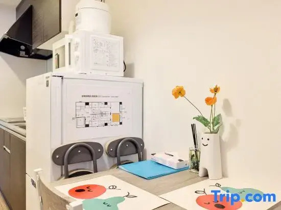 Shinsaibashi 10min Elevator Apartment with 2 Premium Double Beds and Balcony
