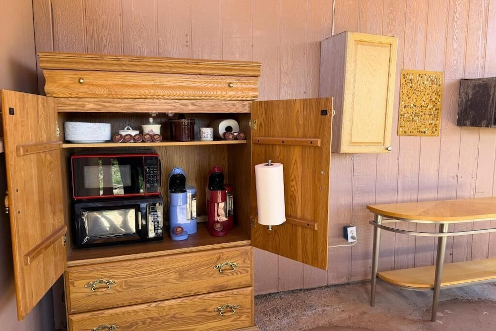 Travelers Motel