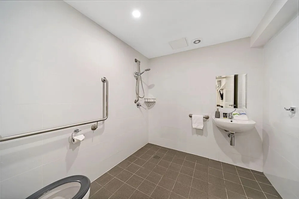 Carlton Suites