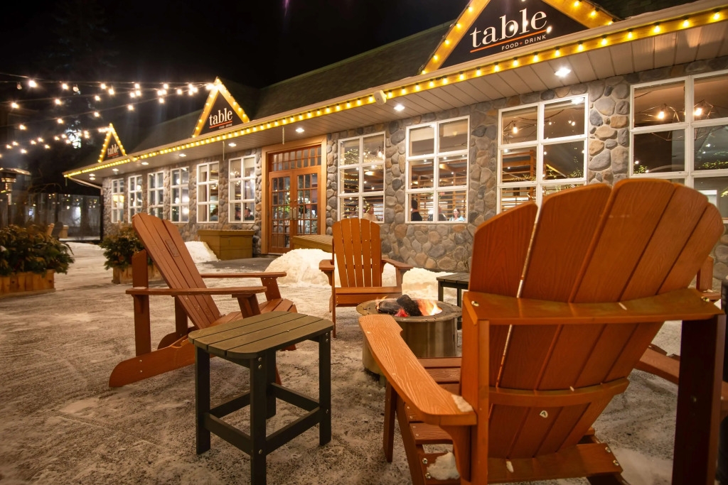 Coast Canmore Hotel & Conference Centre