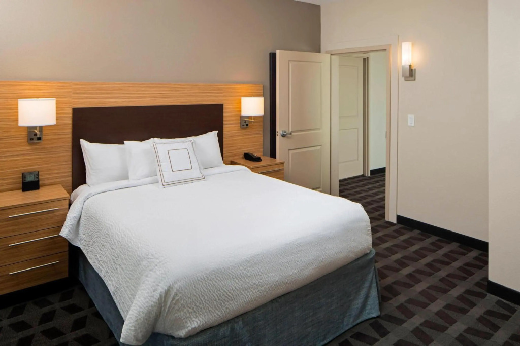 TownePlace Suites by Marriott Foley at OWA