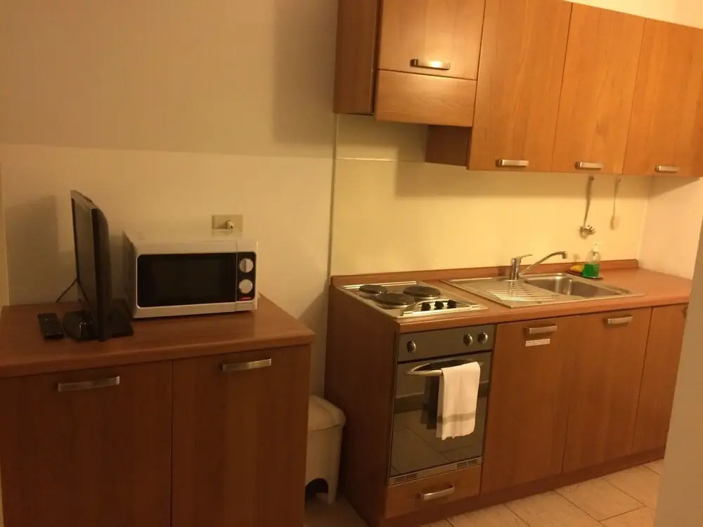 "2 pax Studio, Week Lease, all Utilities Included"