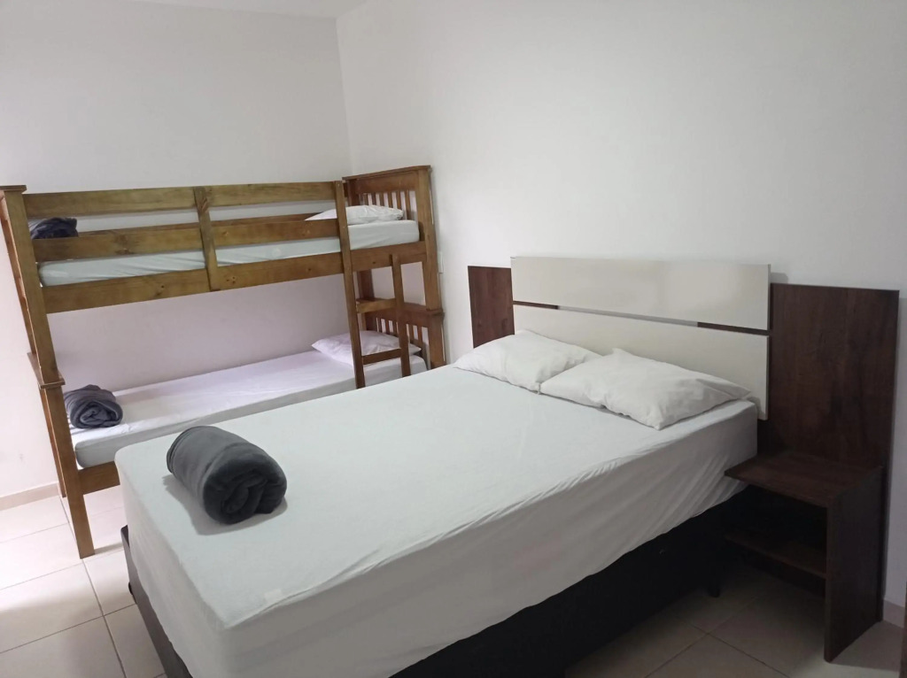 Varanda Gourmet, 05 piscinas, Elevador e Wi-Fi no Condomínio Passaredo