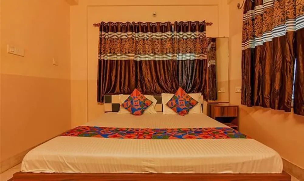 Filoxenia Inn by OYO Rooms