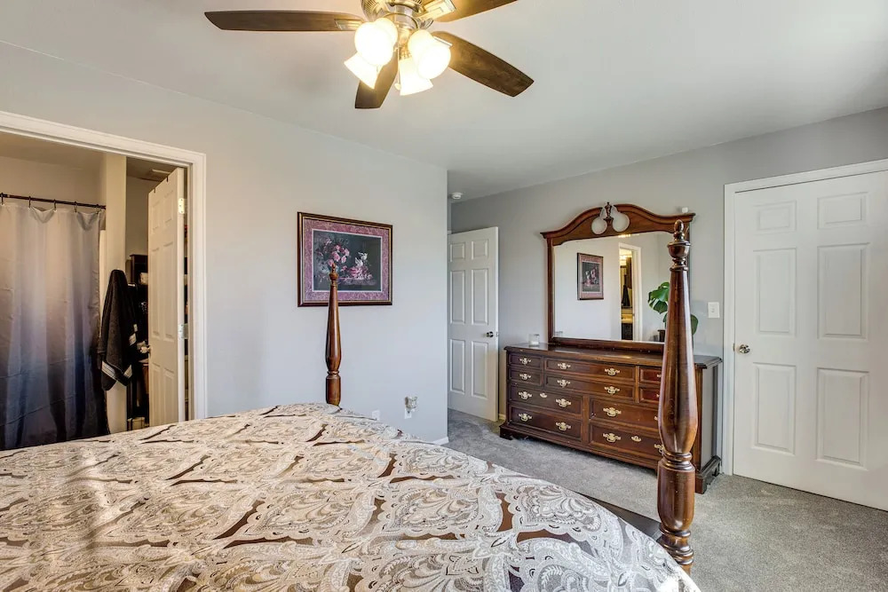 4 Mi to Main St: Grand Junction Townhome w/ Patio!