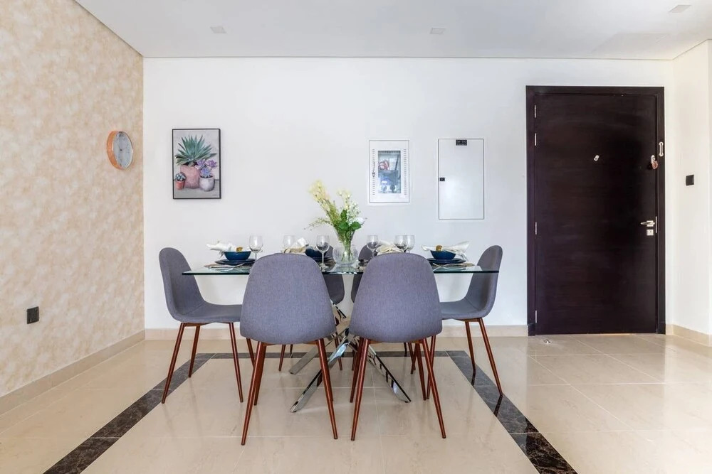Sleek & Sophisticated 2BR With Study Within Downtown Dubai!