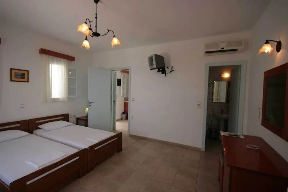 Pirgos Stelida Hotel