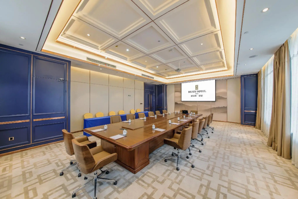 Rezen Heyi Hotel Yizhang