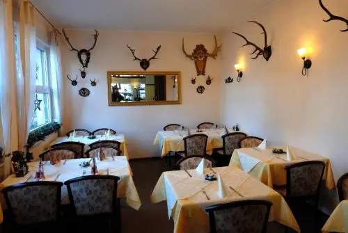Waldrestaurant & Hotel
