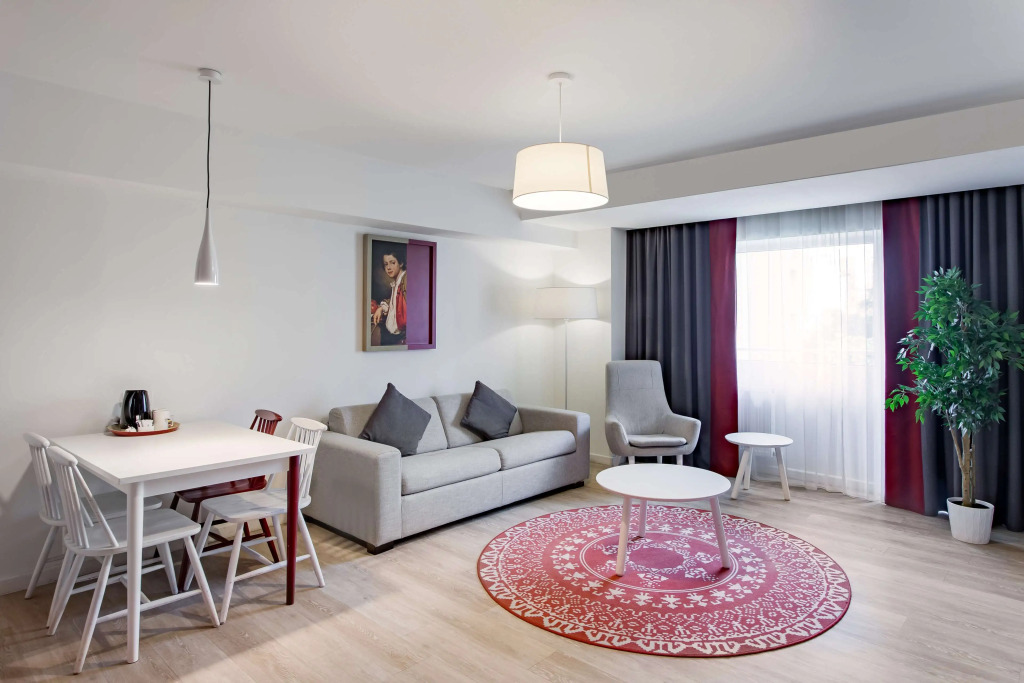 Park Inn by Radisson Bucharest Hotel & Residence