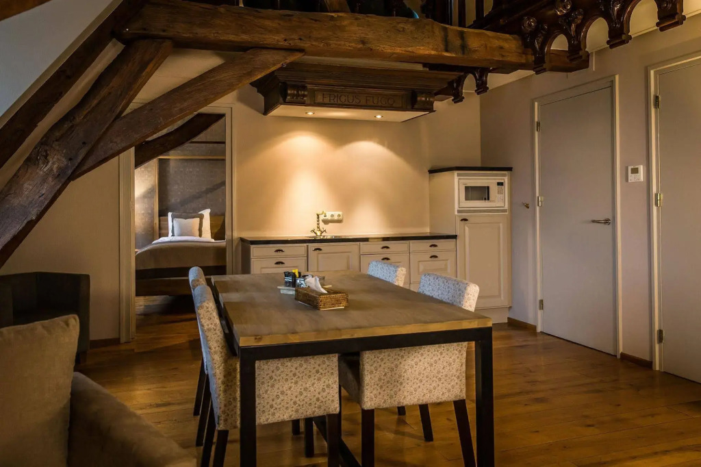 Hotel De Limbourg